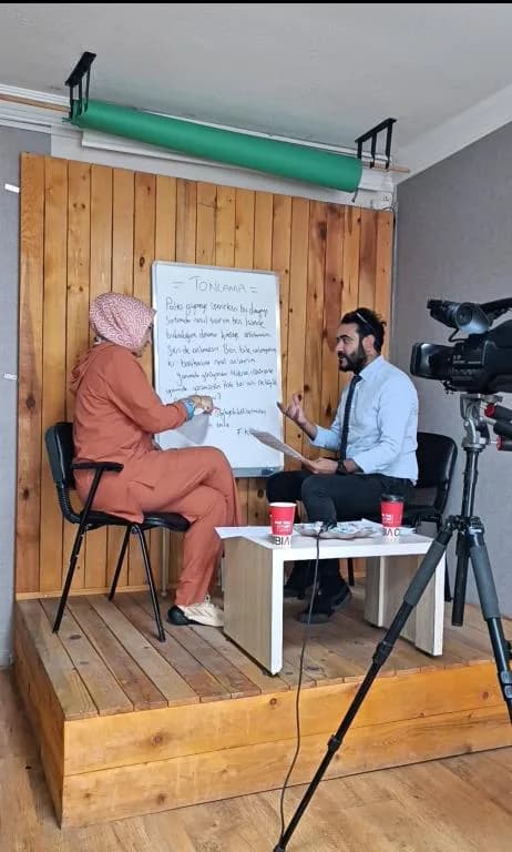 Kızılay eğitim merkezinde diksiyon kursu uygulaması